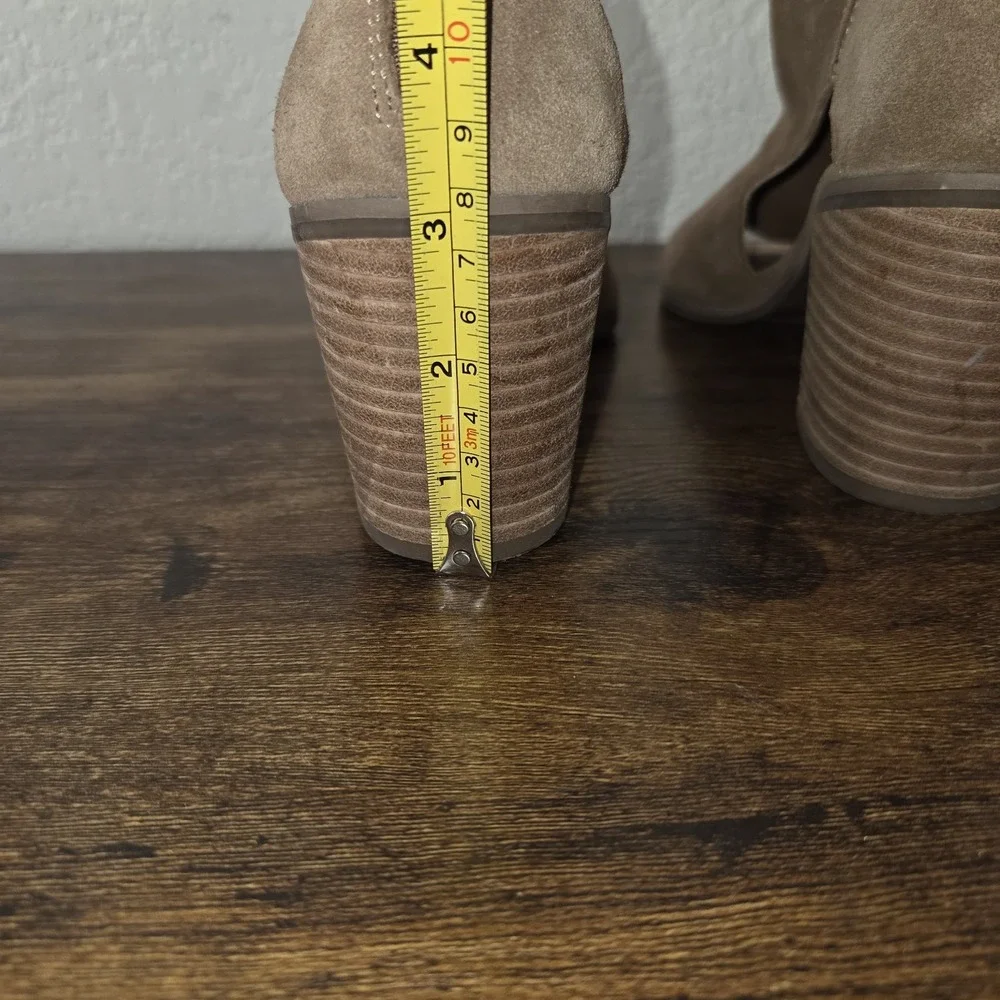 Lucky Brand Keight Booties Women 9M Tan Suede Peep Toe Cutout Block Heel Western